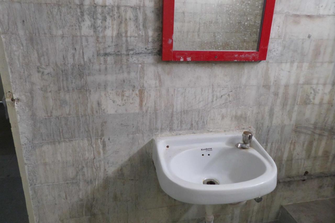 אחמדנגר Parvat Lodge מראה חיצוני תמונה
